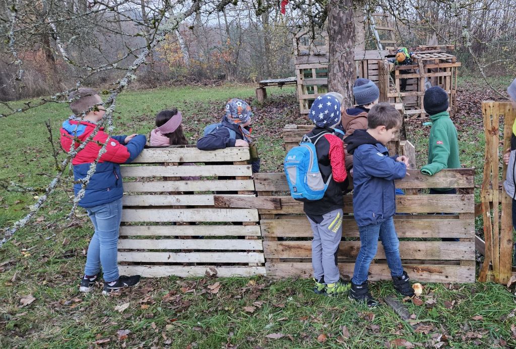 Foto „Hüttenbau“ © Helene Theobald